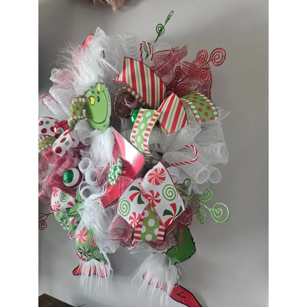 Just Made! Adorable Friendly Grinch Wreath 26x30x7